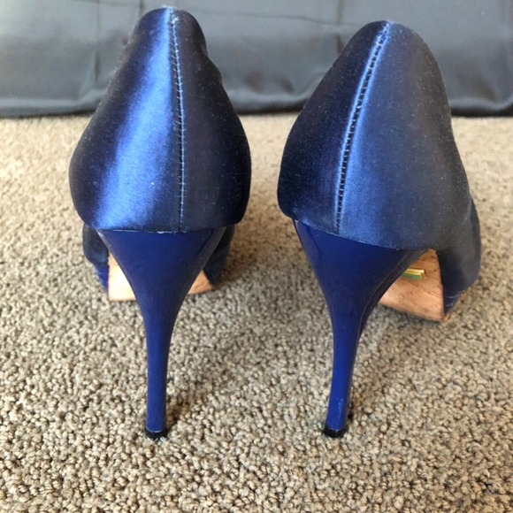 L.A.M.B platform woman shoes - Picture 3 of 5